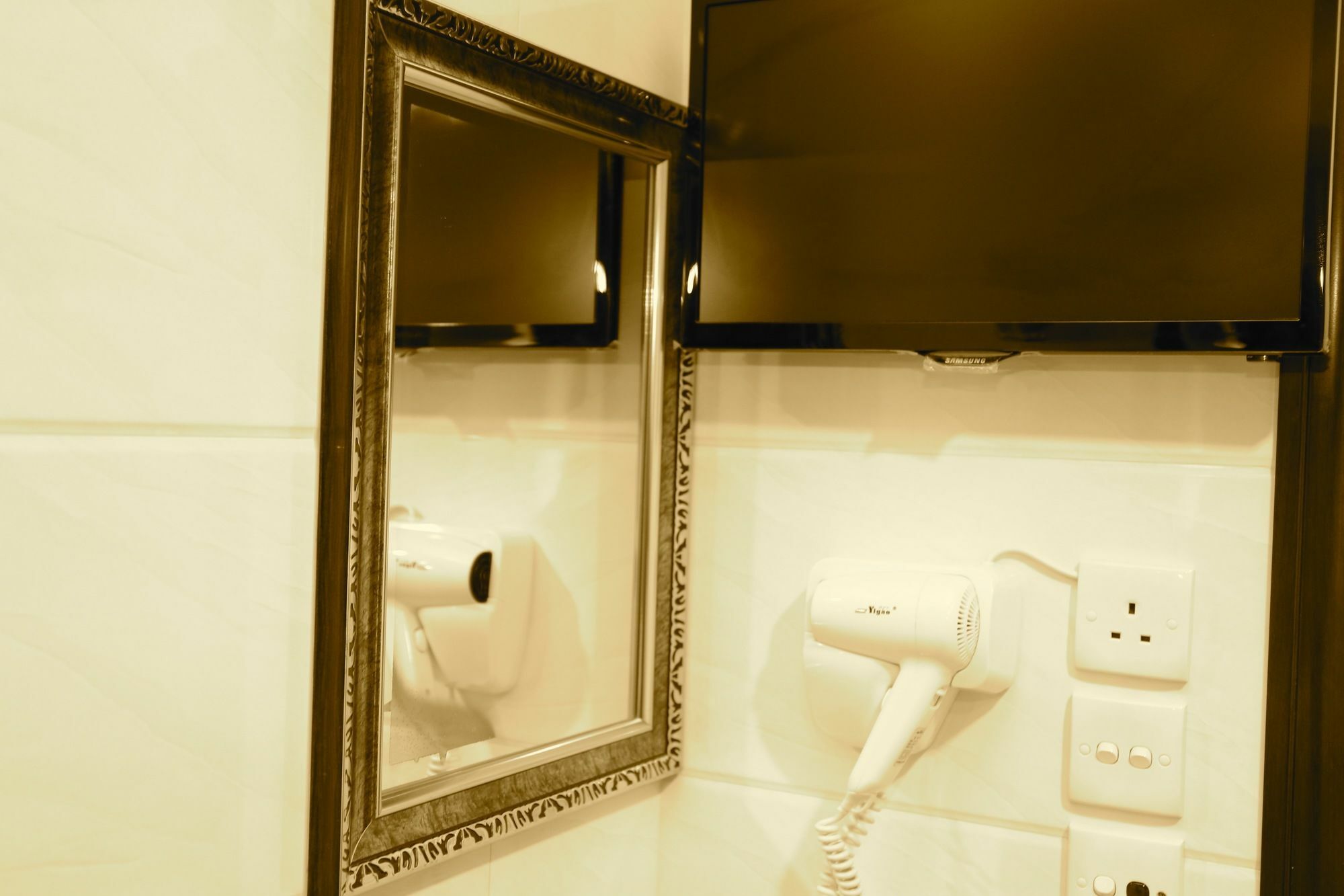 فندق G Loft كاولون المظهر الخارجي الصورة